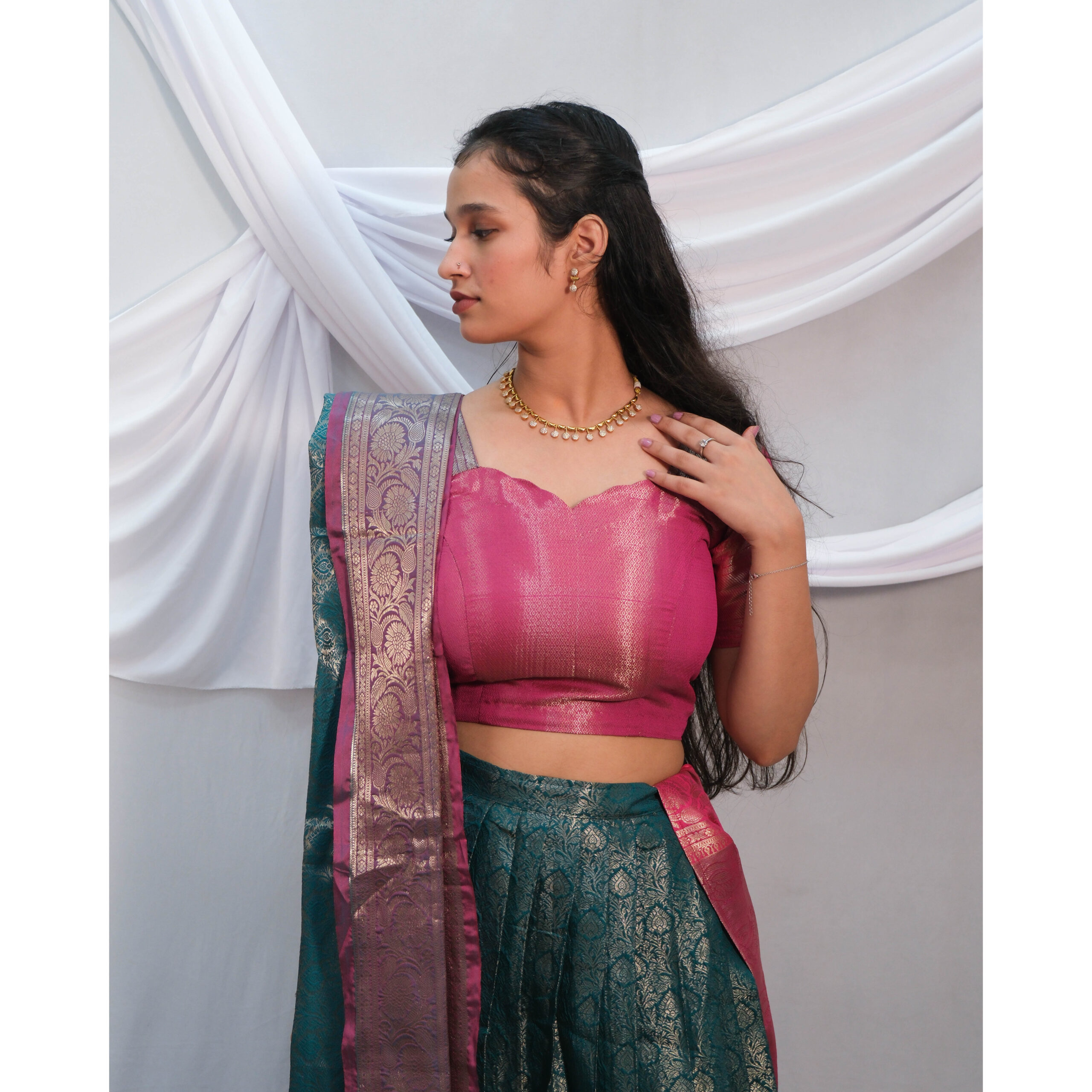 Green Skirt & Pink Blouse Davani Set - Image 2