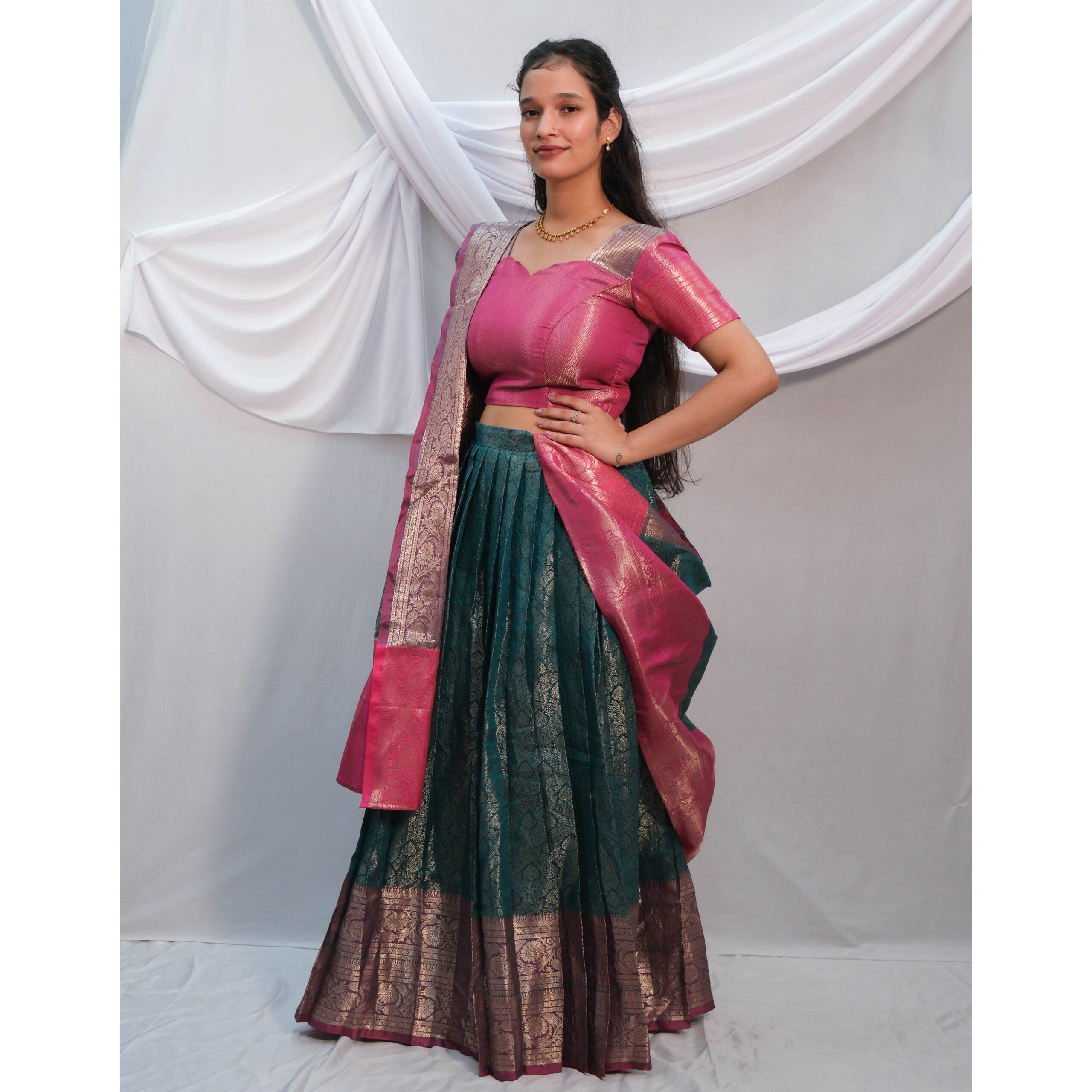 Green Skirt & Pink Blouse Davani Set - Image 3