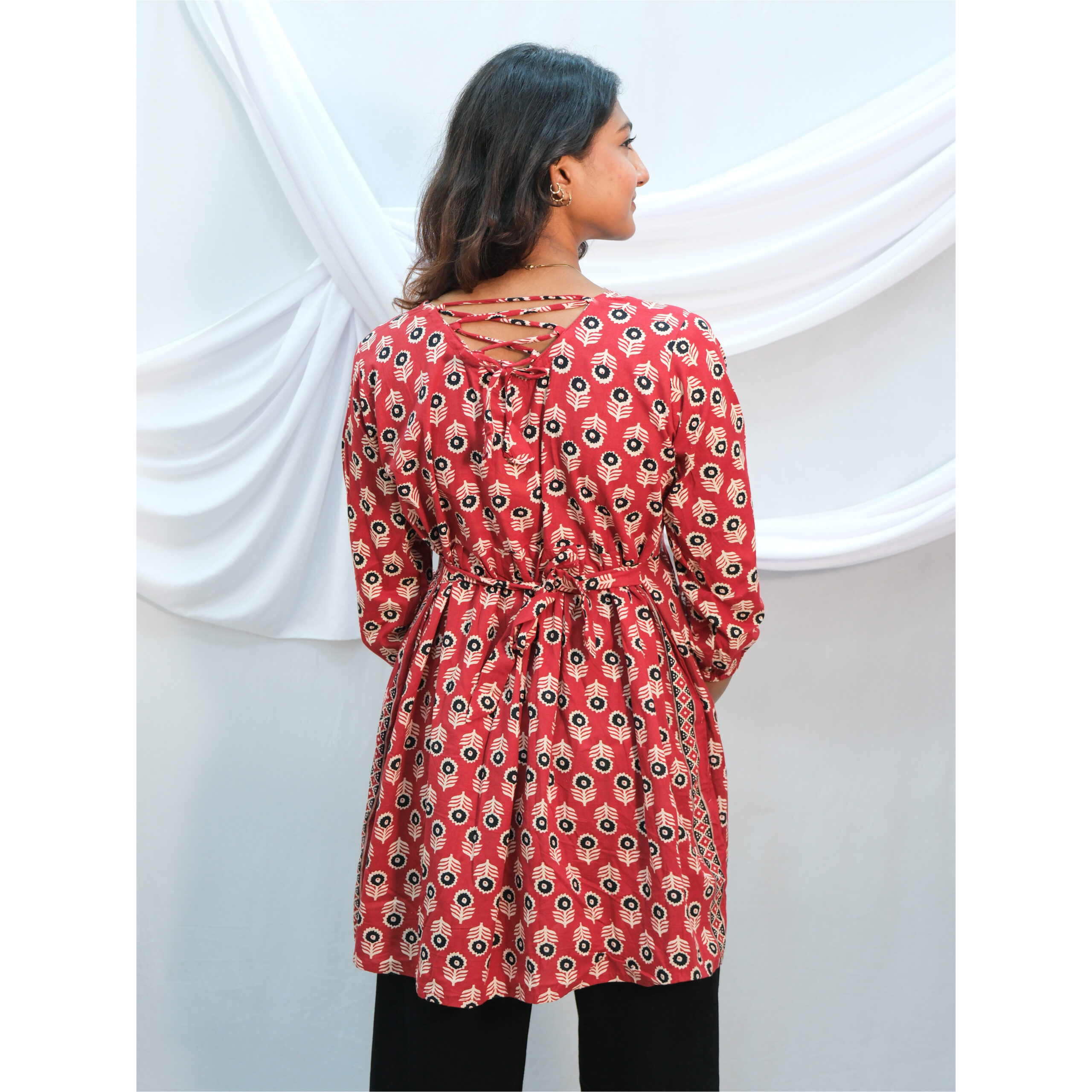 Maroon Cotton Floral Print Short Kurti with Dori - Image 4