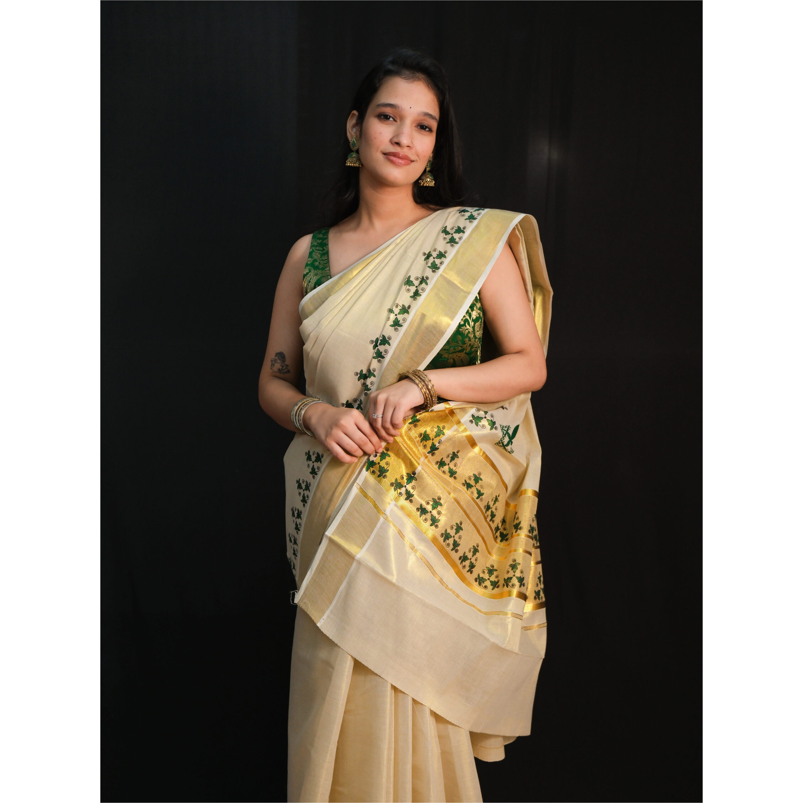 Tissue 7-Inch Gold Border Green Triangle Saree