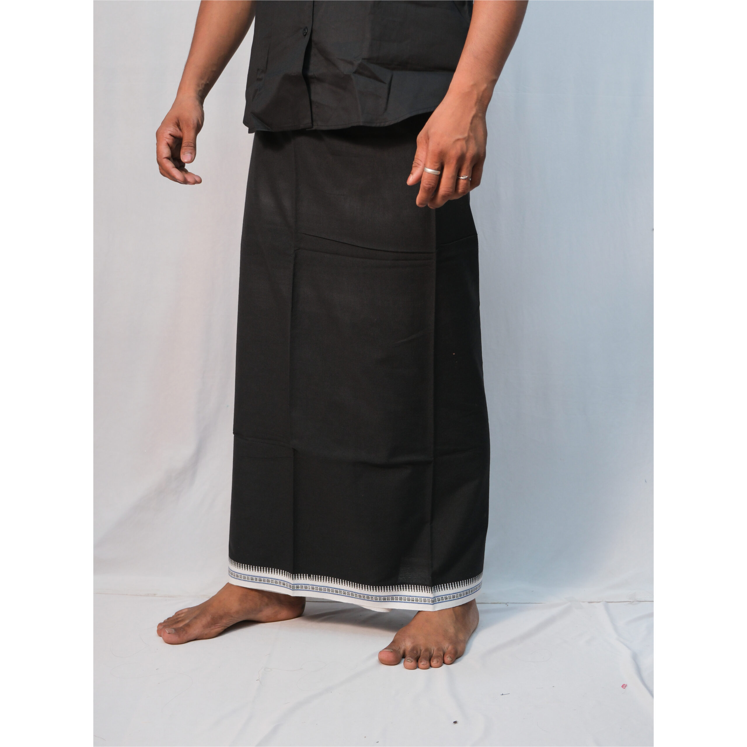 Black 3 Piece Mundu Set with 1-Inch White Border - Image 3